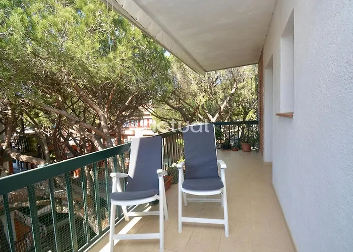 Capisa Esc D-6 Apartman *