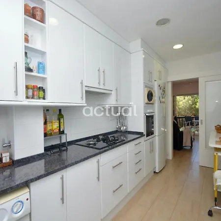 Capisa Esc D-6 Apartament