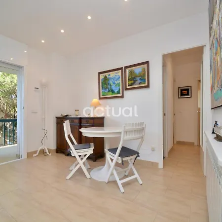 Capisa Esc D-6 Apartment